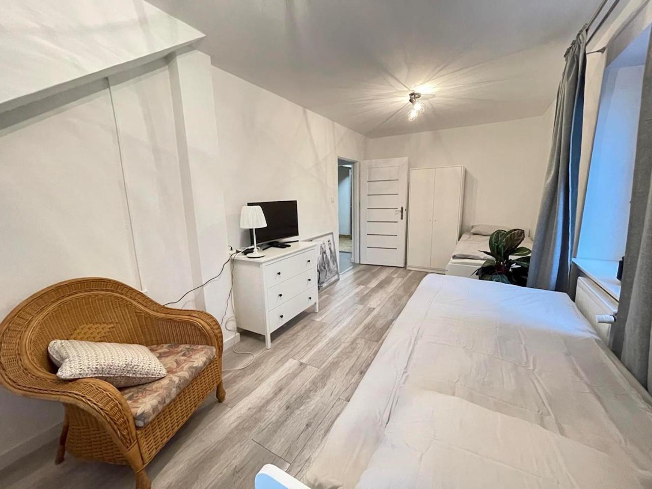 Ostoya Roztocze Hotell Szczebrzeszyn Exteriör bild