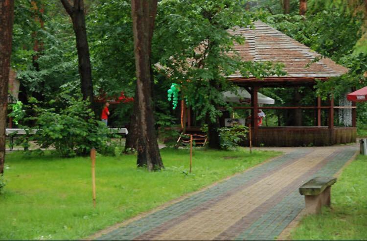 Ostoya Roztocze Hotell Szczebrzeszyn Exteriör bild